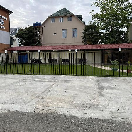 Гостевой дом KUKARACHA Уреки Экстерьер фото